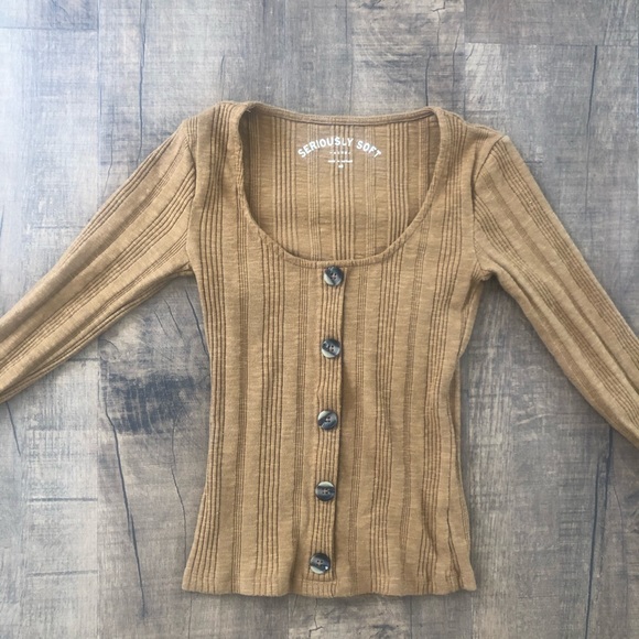 Aeropostale Tops - Aeropostale long sleeve brown shirt w/buttons XS